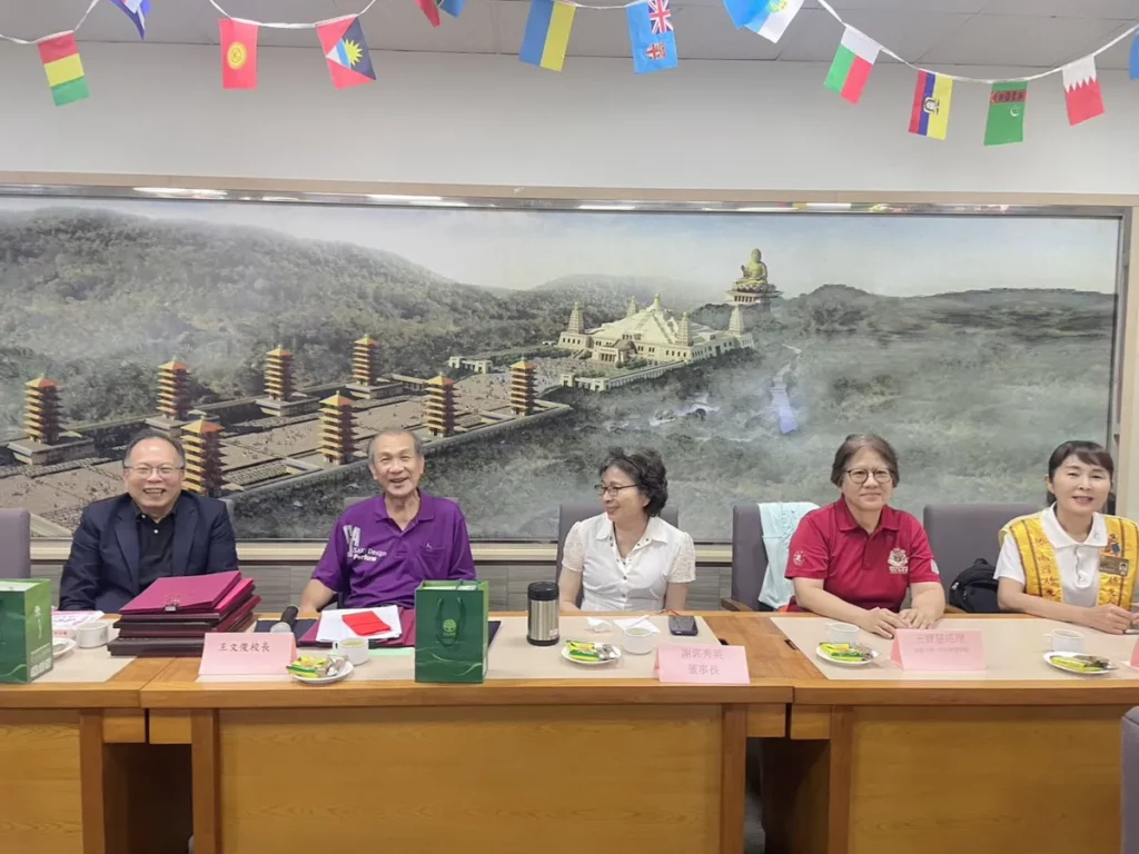 《三十而光｜目中有人計畫》，於2026年6月15日中午在普門中學舉行頒獎分享活動。