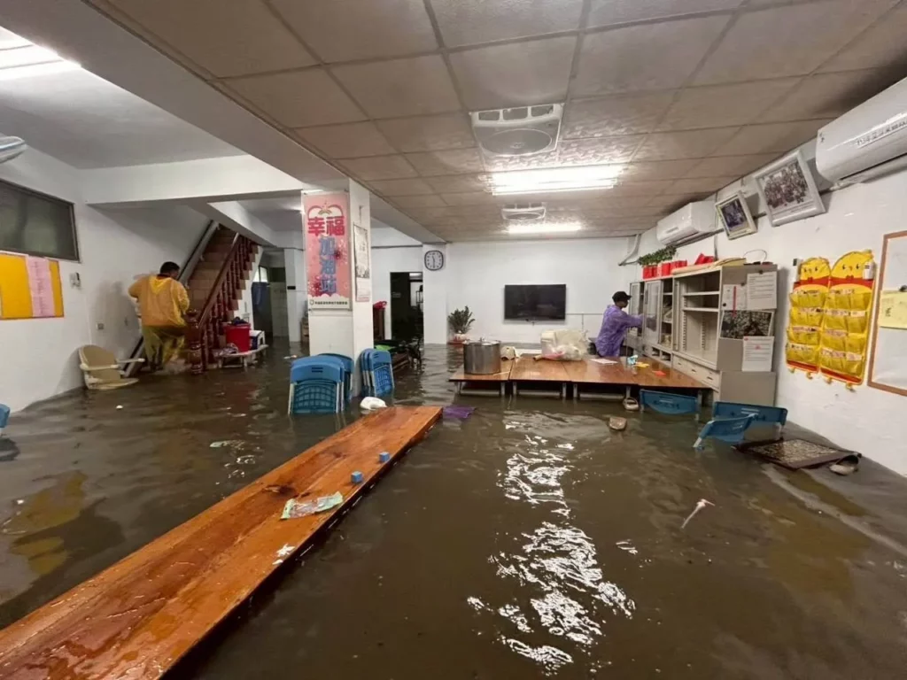 米克拉颱風外圍環流豪雨重創南台灣 芥菜種會啟動應變關懷受災家庭與募款