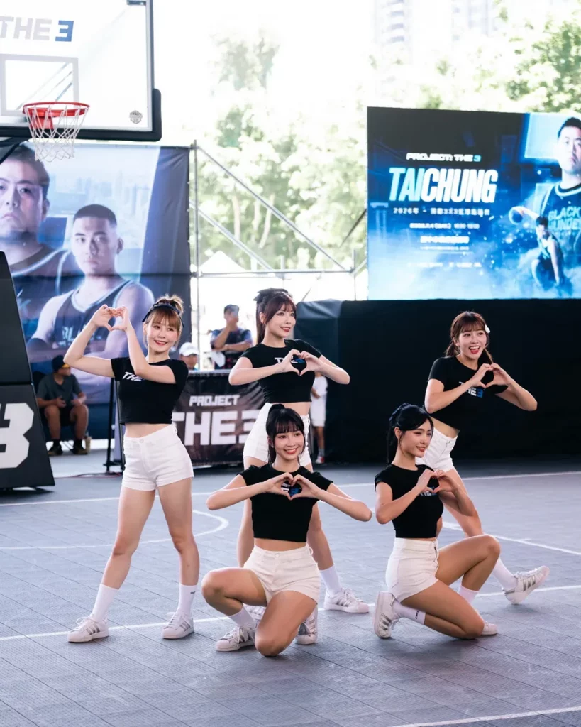 中信兄弟啦啦隊 Passion Sisters 為 PROJECT：THE 3 揭開序幕，將職業運動中的應援文化帶進 3x3 籃球現場。