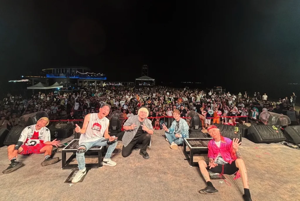 許君君參與2025澎湖國際沙灘狂想曲 FLOW演唱。