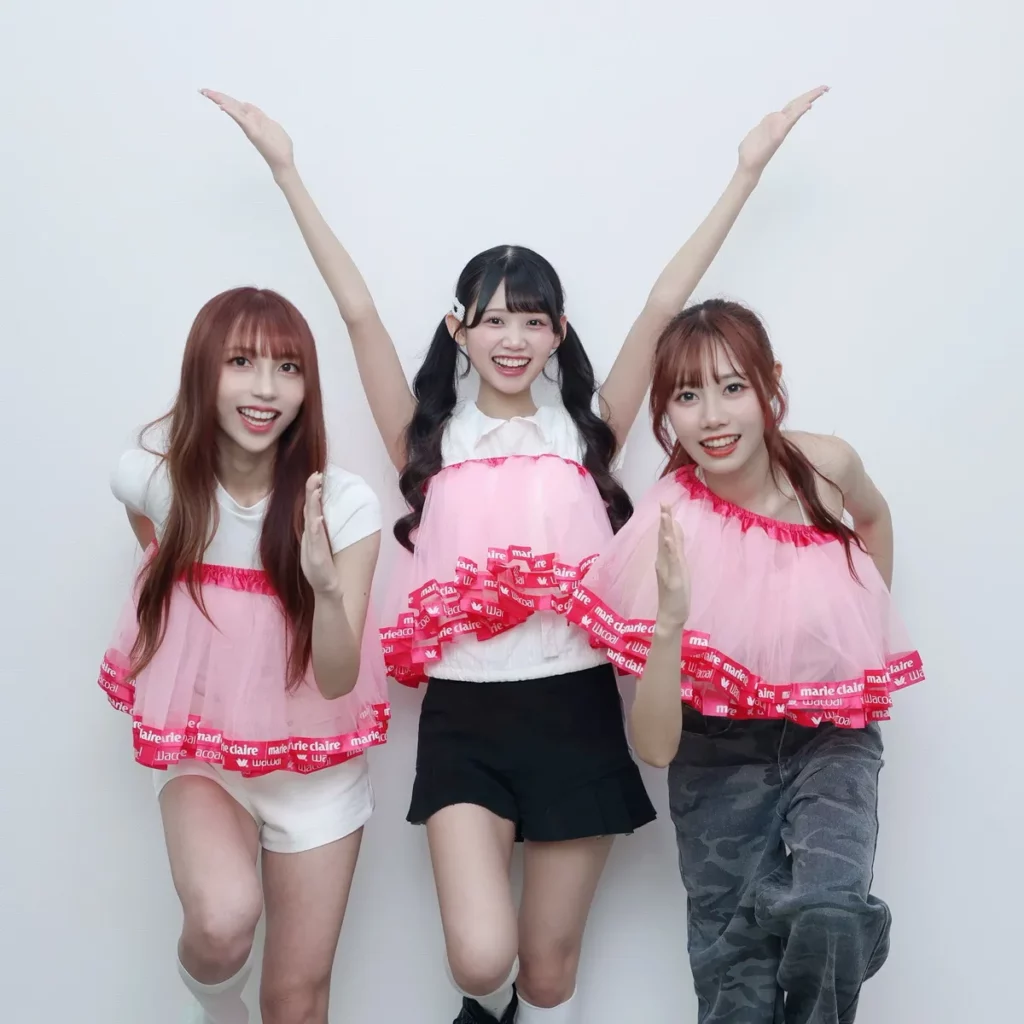 「Dolfan」號召TPE48 林易沄、林于馨、蔡亞恩換上粉紅澎裙