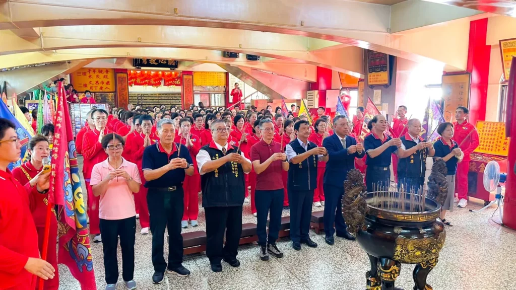 創造廟會好文化！宜蘭四結金土地公廟與金氏大禮拜協會聯手推動巡田水與五體投地祈福
