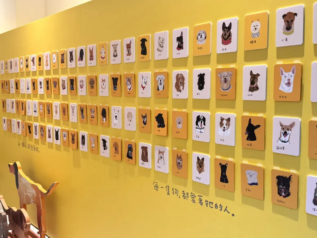 展覽透過李瑾倫溫暖細膩的筆觸,描繪100隻米克斯犬各自獨特的外型與生命故事,同時結合動物教育,成為秀泰生活推動友善商場的重要一步。