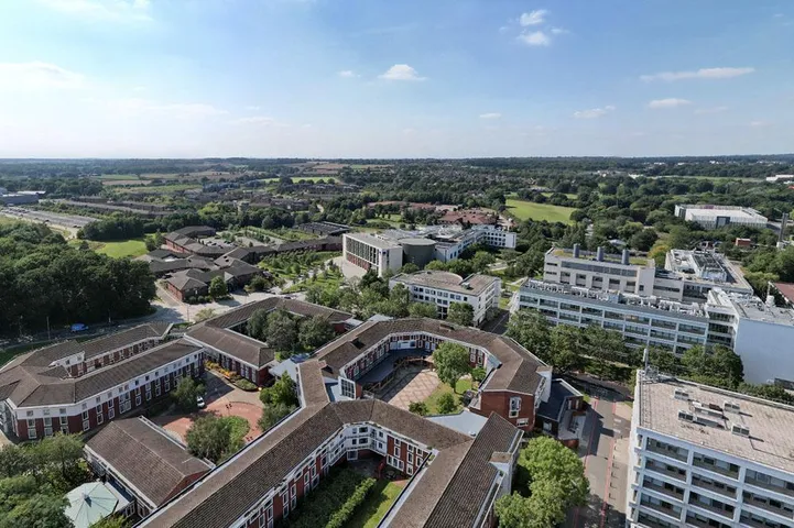 2027 THE 世界大學排名出爐：英國留學選校，排名之外還要看什麼？