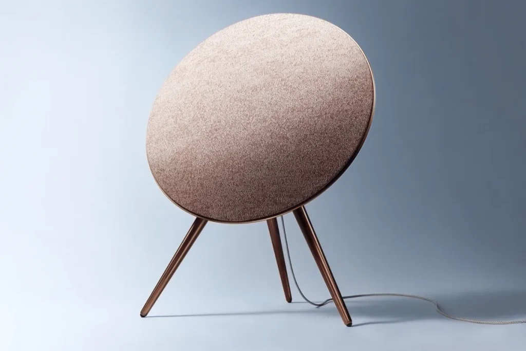 Bang & Olufsen 攜手丹麥頂級紡織品牌 Kvadrat 推出 Beosound A9 全新「赤陶棕 Sienna Brown」配色