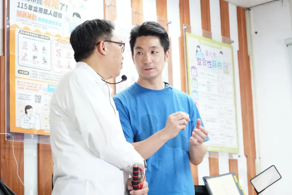 蔣萬安視察衛生局實驗室 首創全國地方衛生單位最大規模食因性檢驗編組 一次擴編33人、檢驗量提升25%、時間縮短50%
